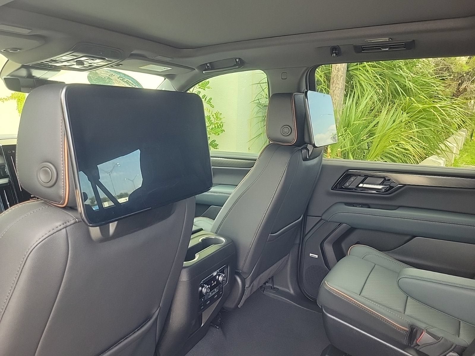 New 2026 GMC Yukon XL AT4 w/ AT4 Premium Plus Package AWD/4WD image 13