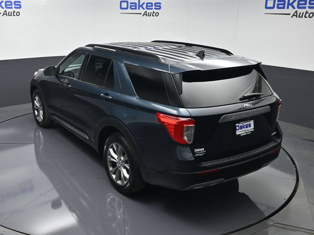 Used 2022 Ford Explorer XLT w/ Equipment Group 202A AWD/4WD image 51