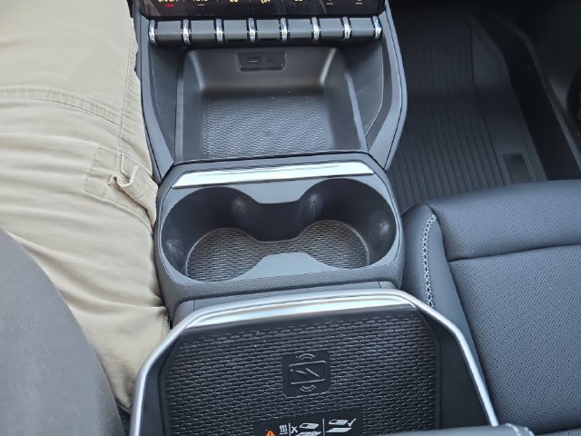 New 2027 GMC Terrain Denali w/ LPO, Floor Liner Package AWD/4WD image 21