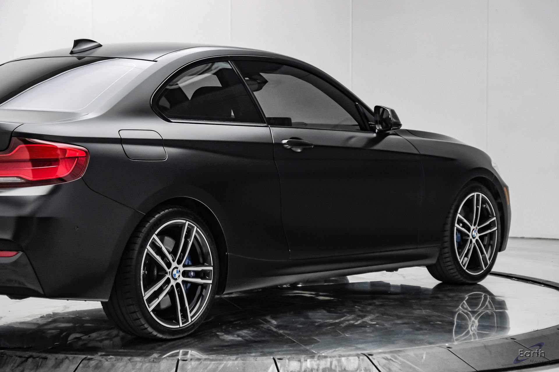 Used 2018 BMW M240i Coupe RWD image 19