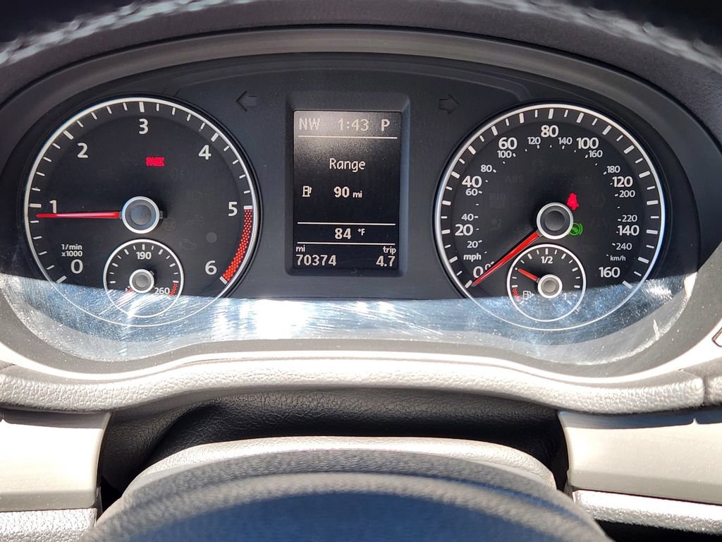 Used 2015 Volkswagen Passat TDI SE FWD image 8