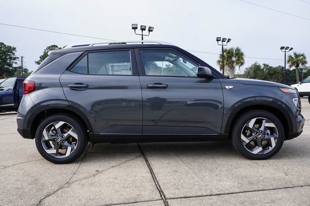 New 2026 Hyundai Venue SEL image 3