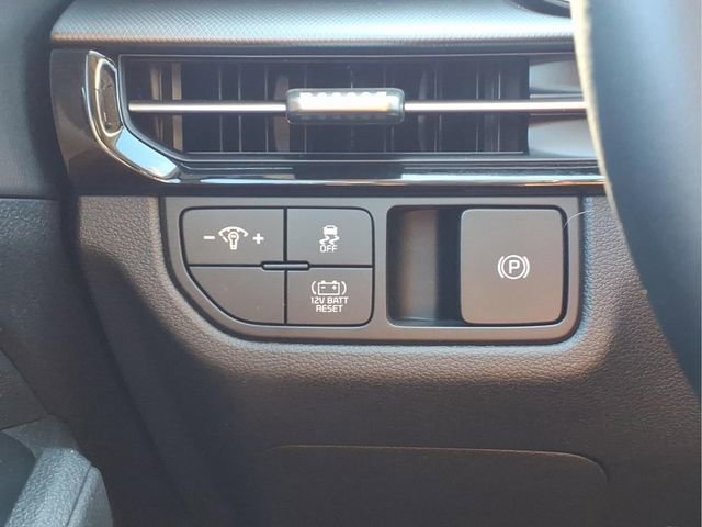 Used 2026 Kia Sportage LX image 15