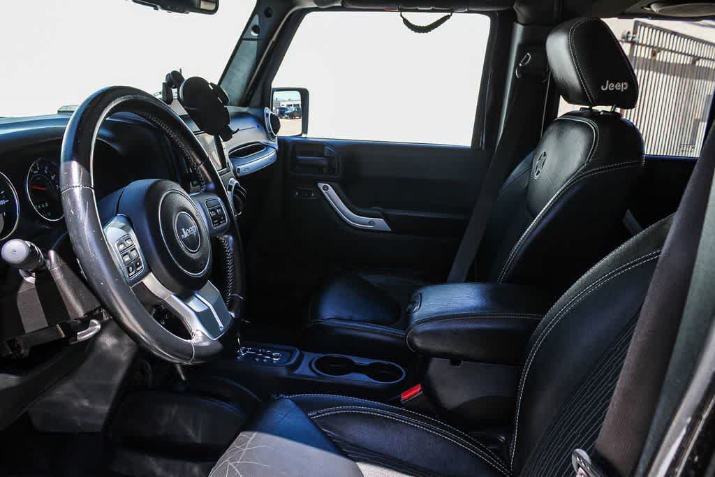 Used 2014 Jeep Wrangler Unlimited Sport AWD/4WD image 17