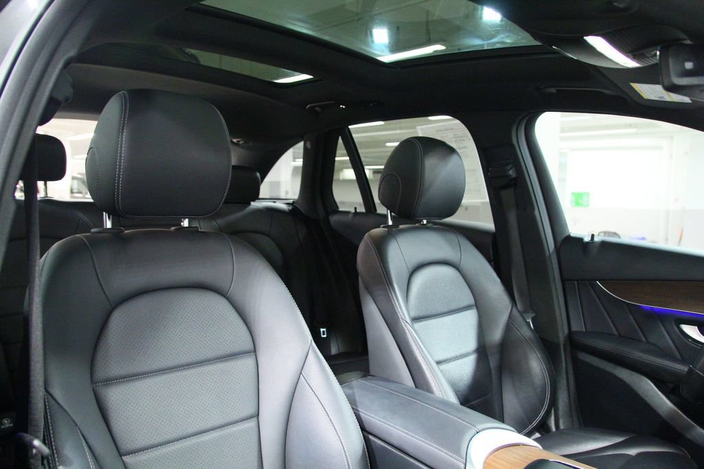 Used 2022 Mercedes-Benz GLC 300 4MATIC image 23