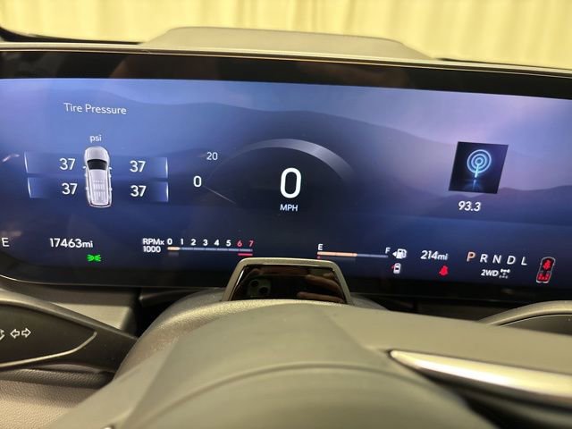 Used 2025 Buick Enclave Avenir w/ Super Cruise Package AWD/4WD image 29