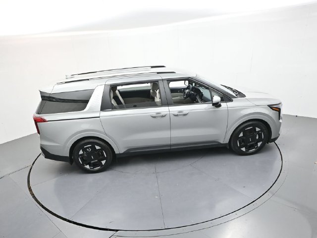 Used 2025 Kia Carnival EX FWD image 49