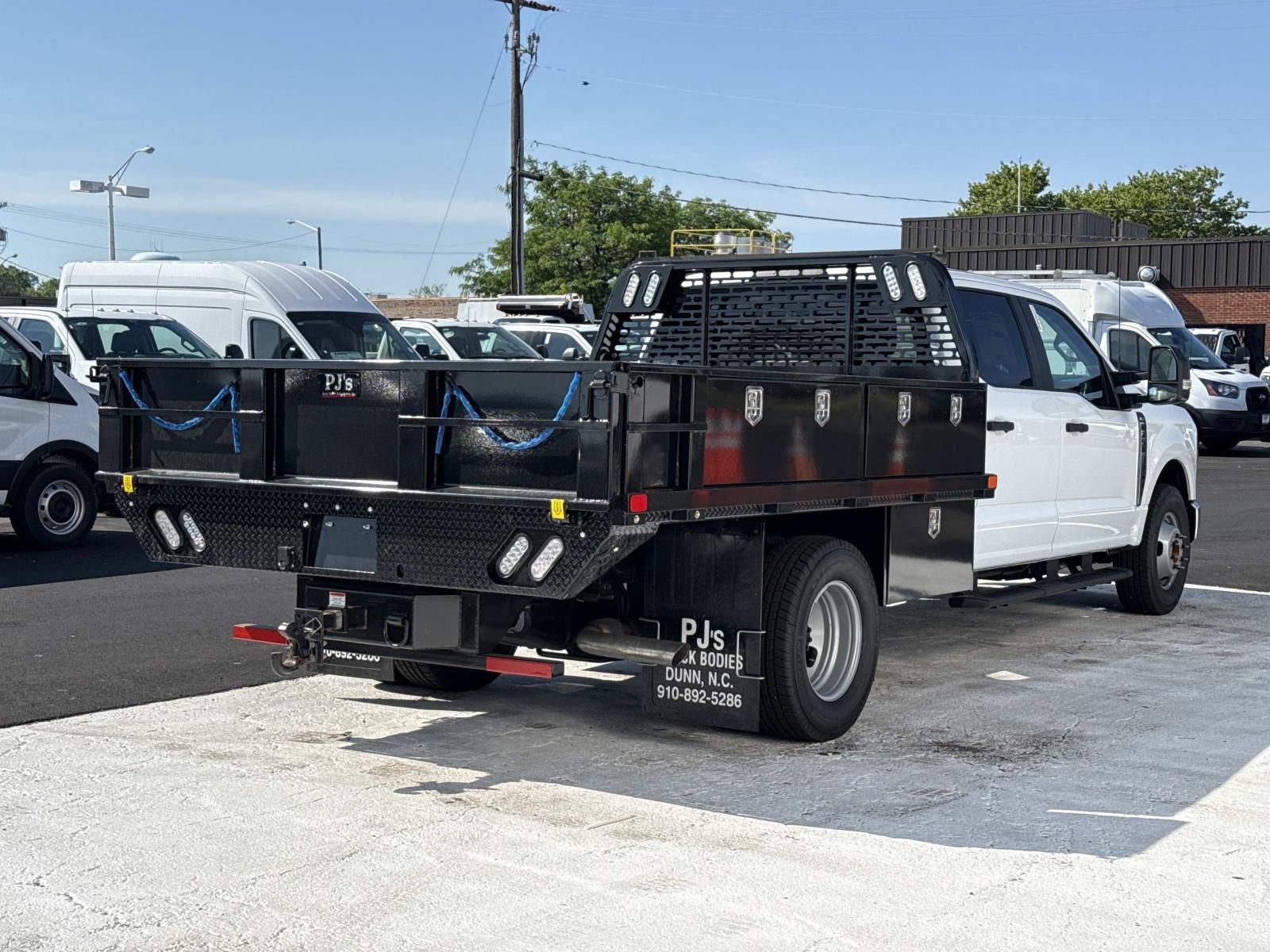 New 2026 Ford F350 XL w/ XL Chrome Package RWD image 3