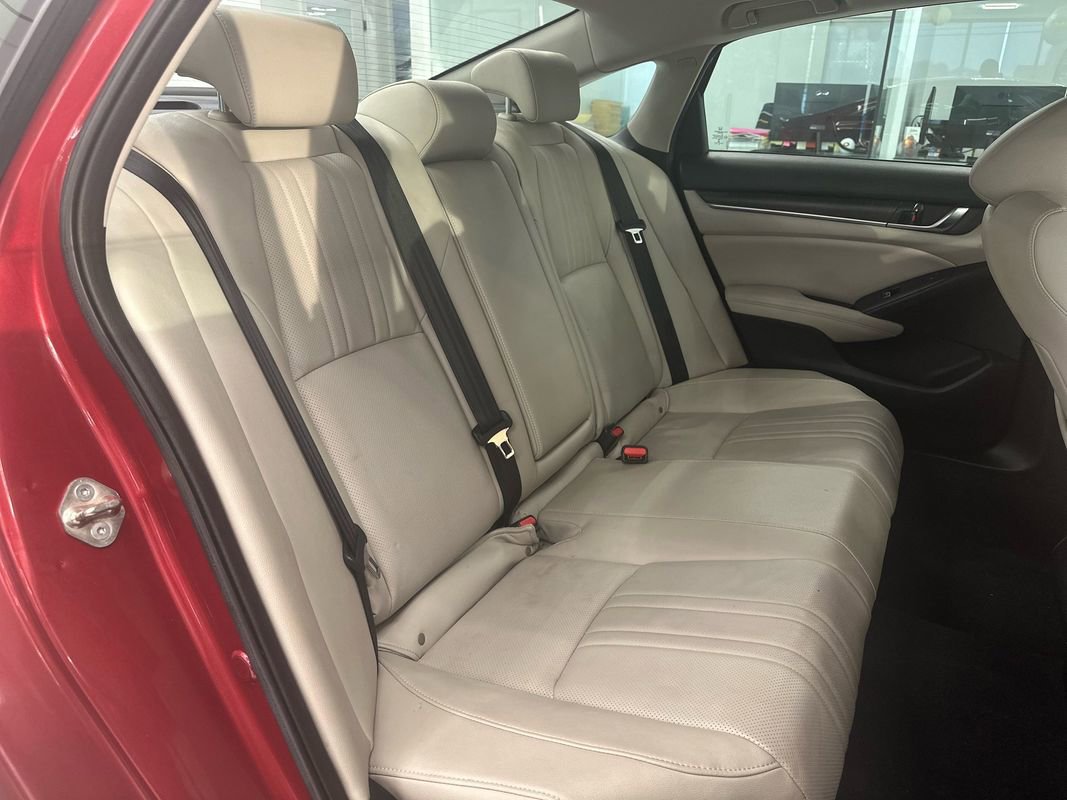 Used 2019 Honda Accord Touring image 23
