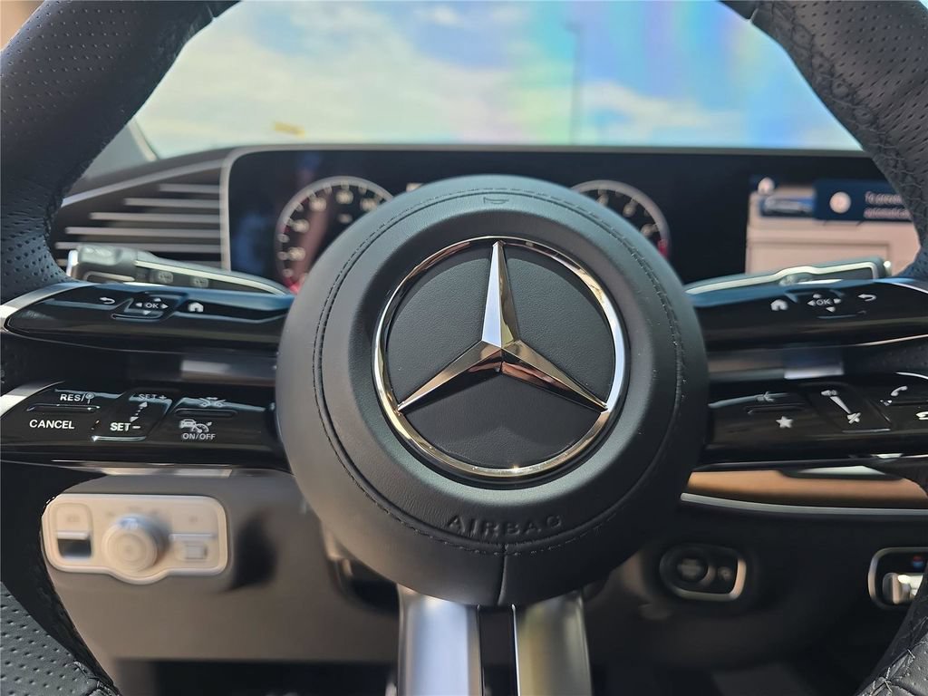 Used 2026 Mercedes-Benz GLS 450 4MATIC image 25
