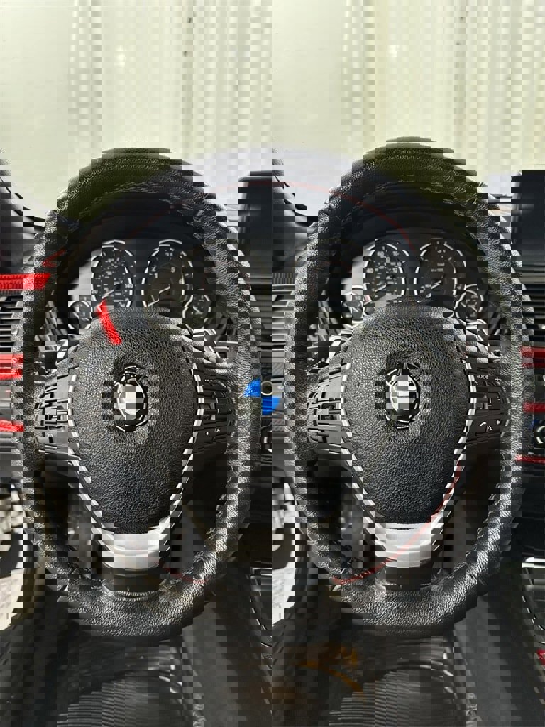 Used 2014 BMW 435i Convertible image 17