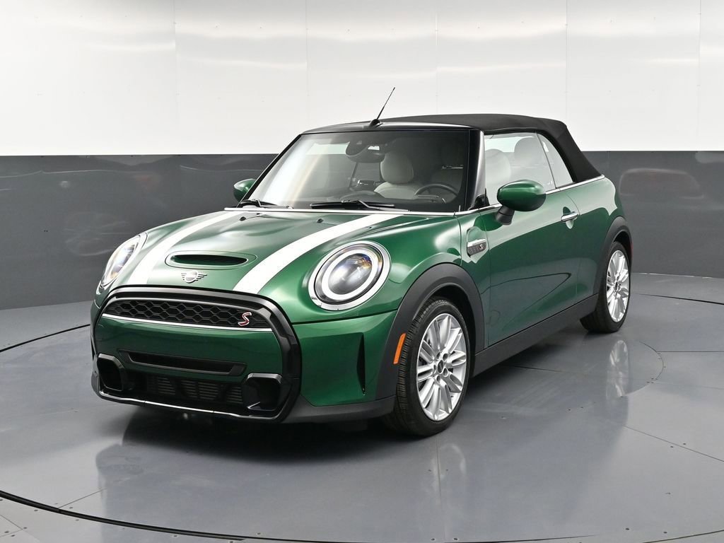 Used 2024 MINI Cooper S w/ Signature Upholstery Package image 1