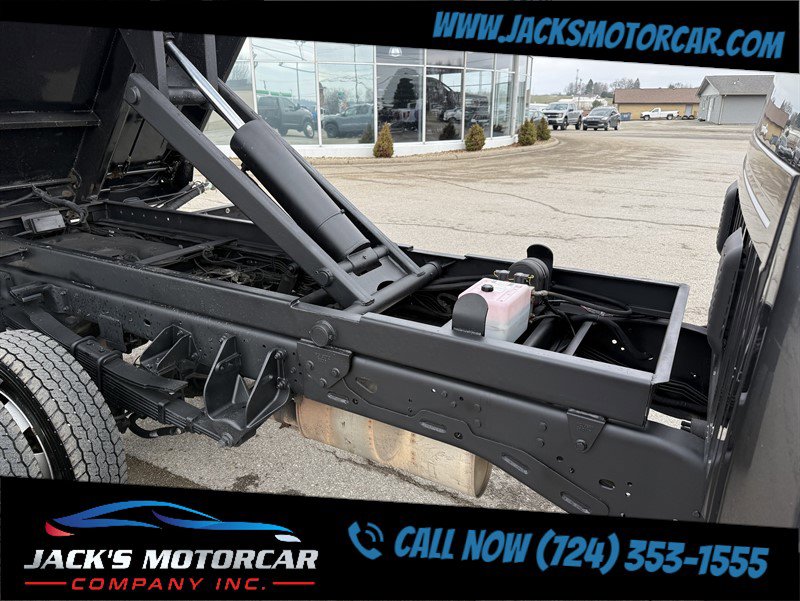 Used 2024 RAM 5500 Tradesman image 17