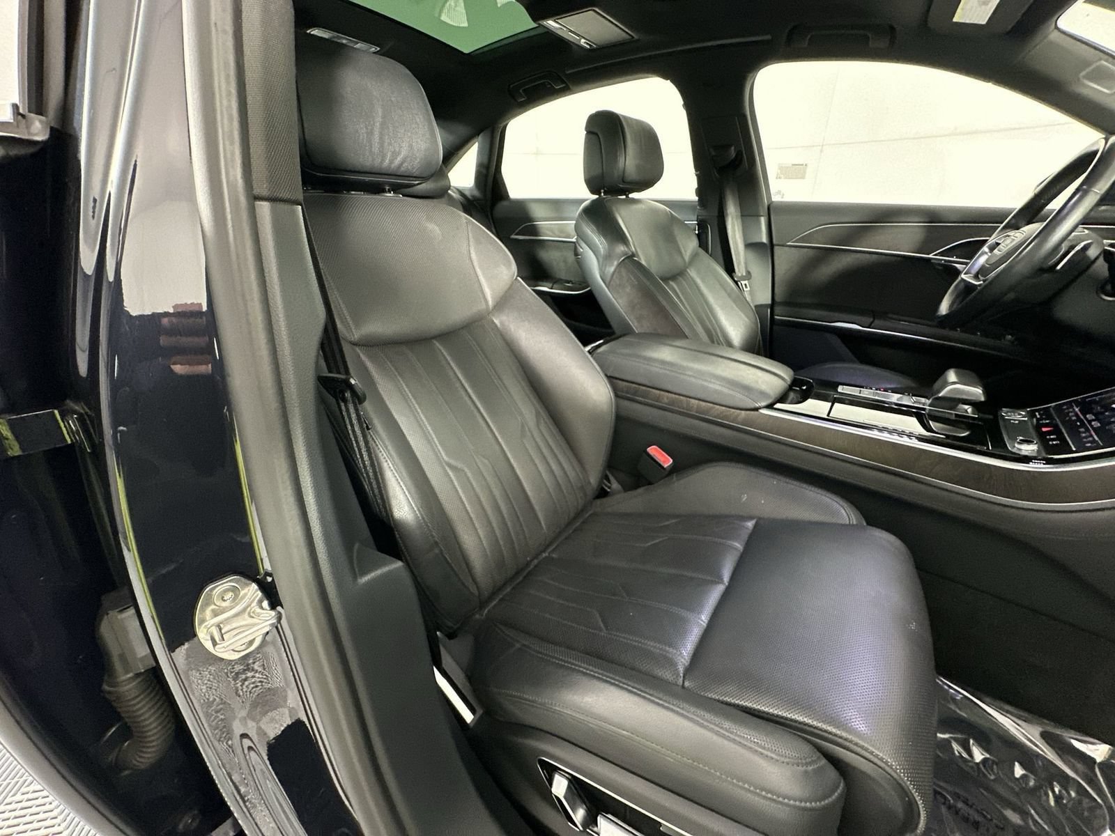 Used 2019 Audi A8 L 3.0T w/ Executive Package AWD/4WD image 27