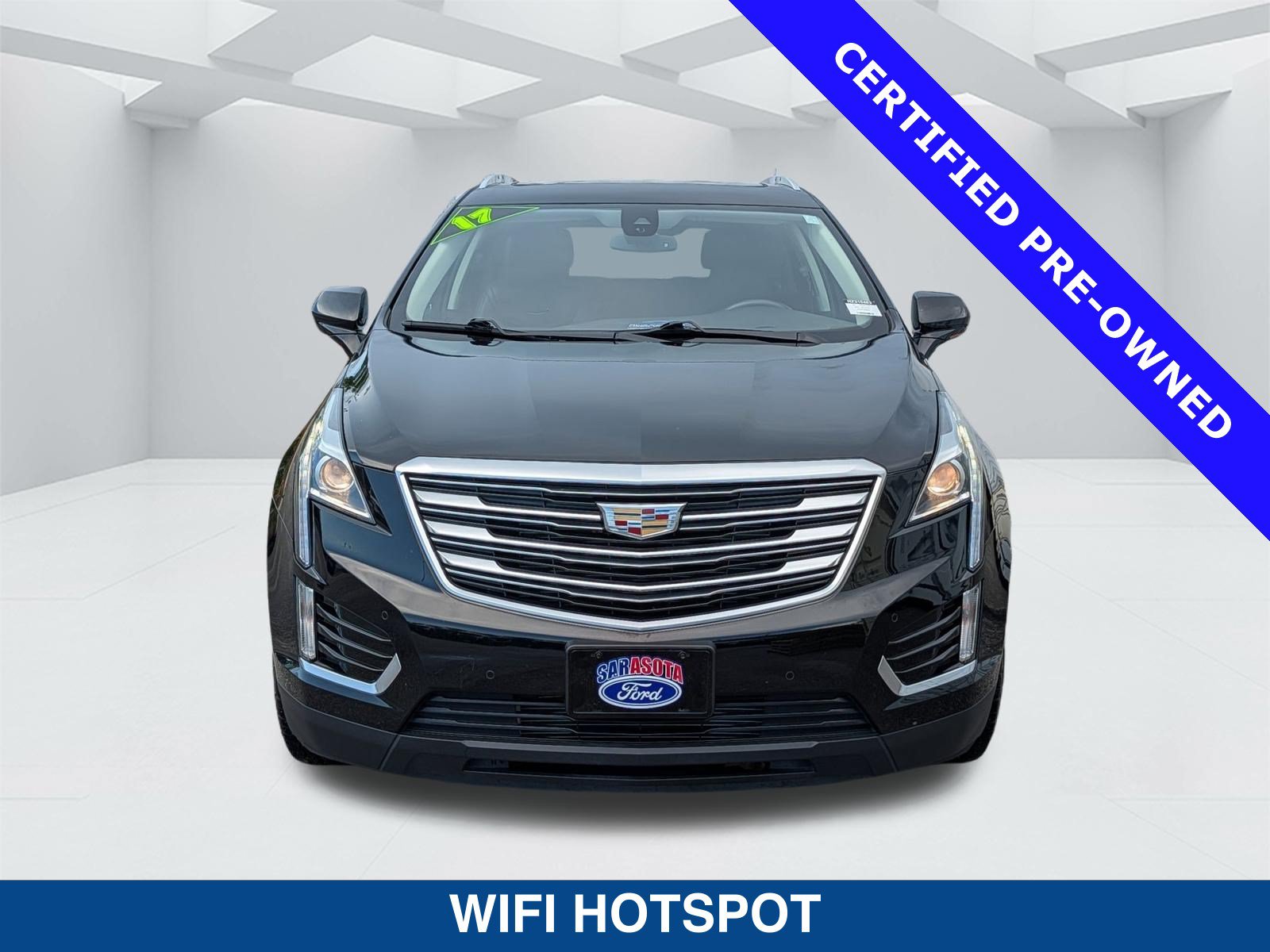 Used 2017 Cadillac XT5 Luxury w/ Driver Awareness Package FWD image 8