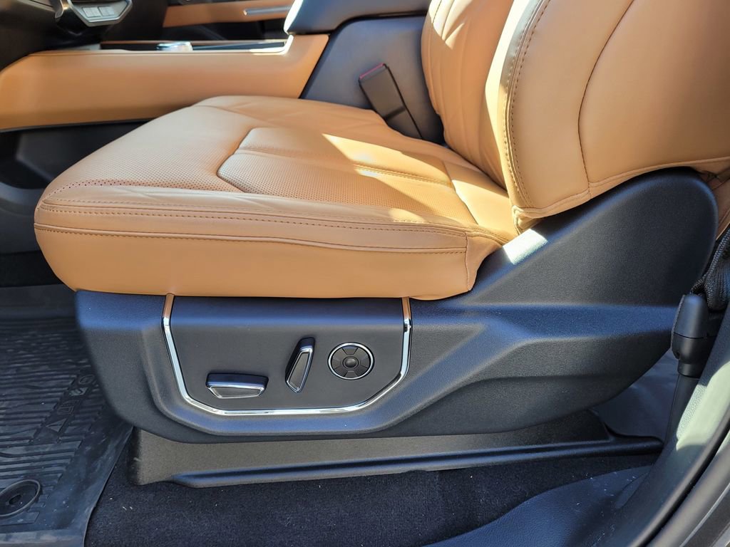 New 2024 Ford Expedition Platinum image 39