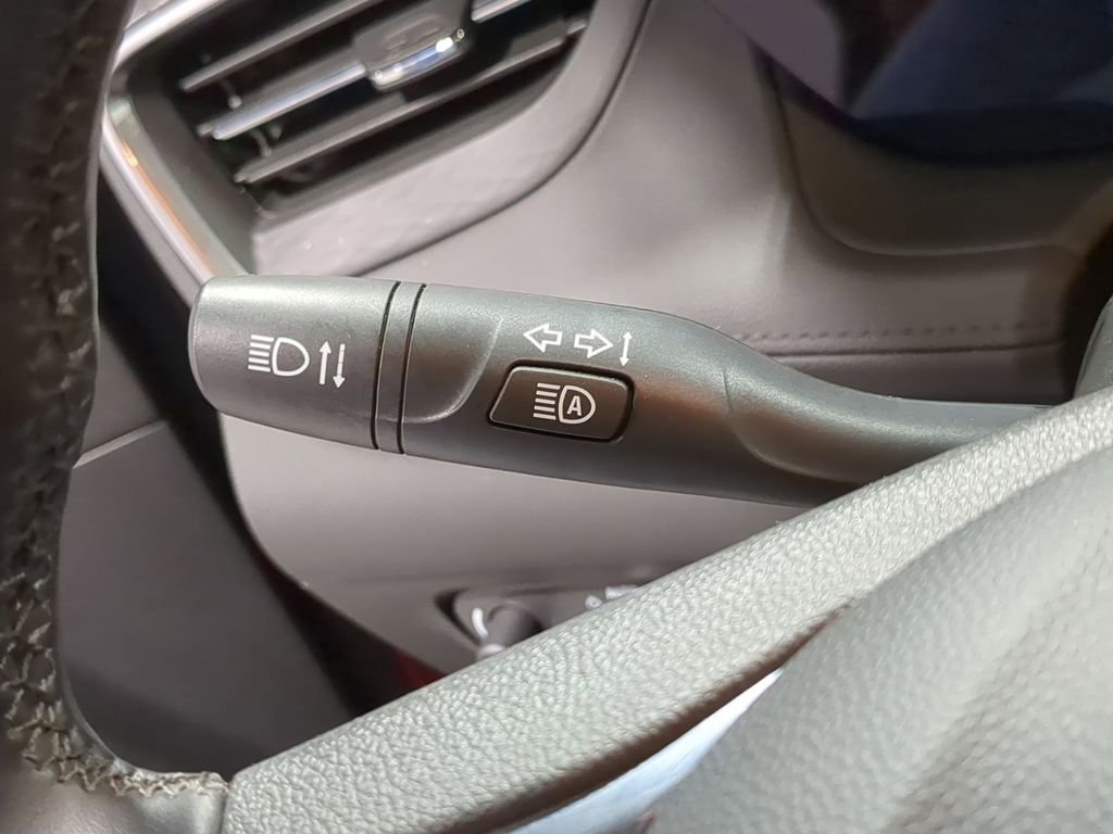 Used 2024 Buick Encore GX Sport Touring w/ Comfort Package FWD image 31