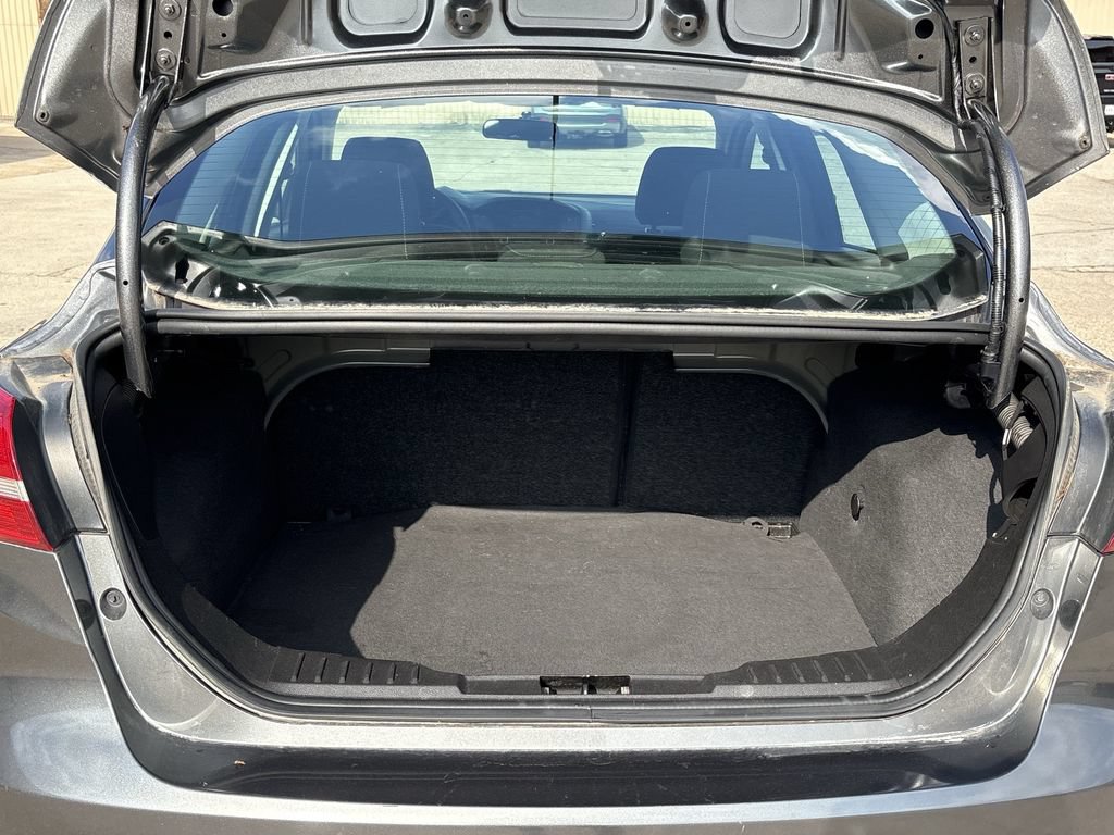 Used 2018 Ford Focus S FWD image 26