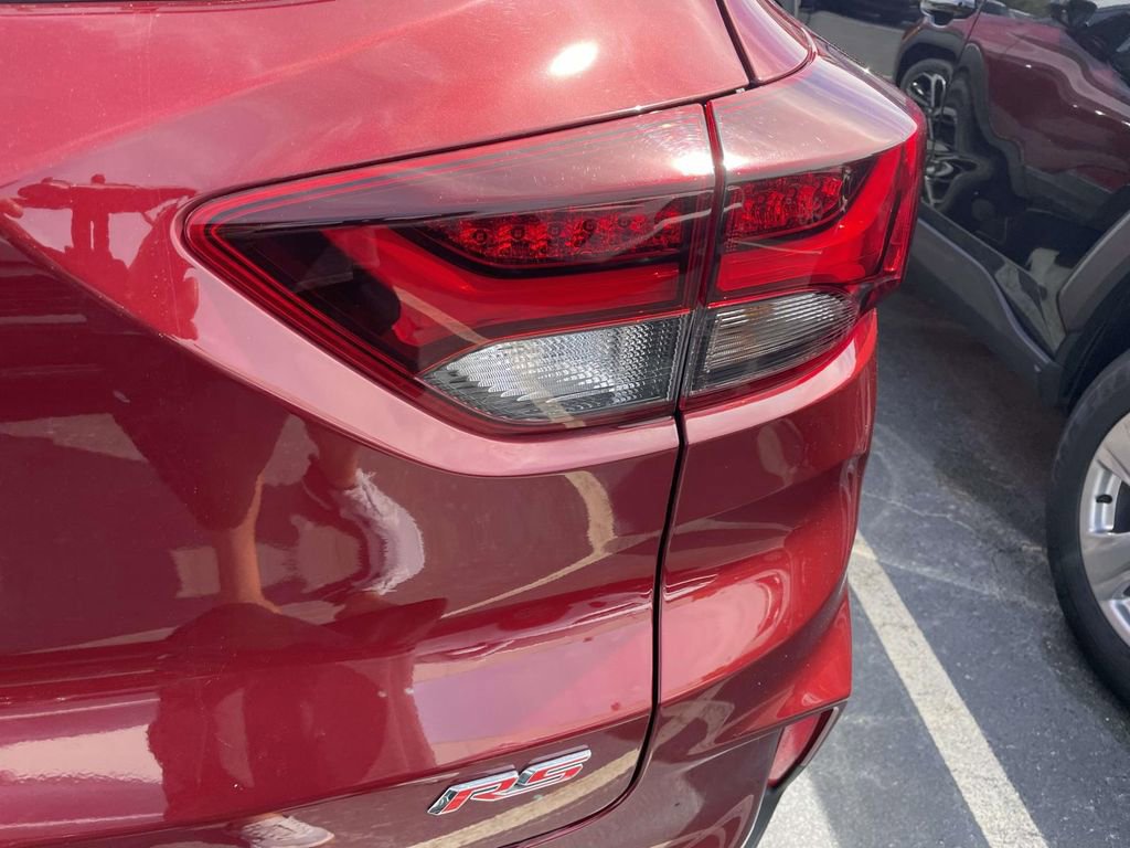 Used 2023 Chevrolet TrailBlazer RS w/ Sun and Liftgate Package image 23