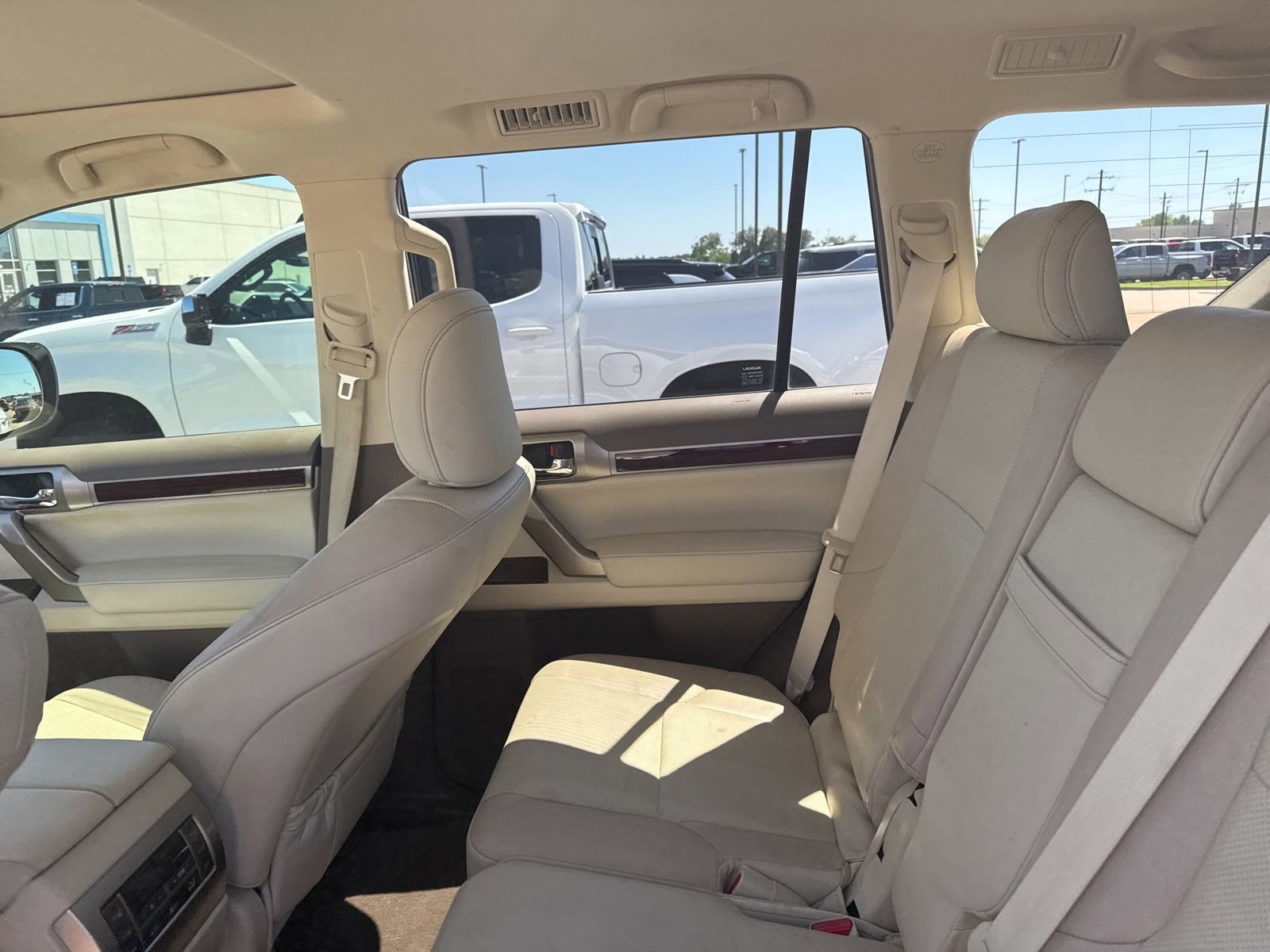 Used 2019 Lexus GX 460 Premium w/ Premium Package AWD/4WD image 16