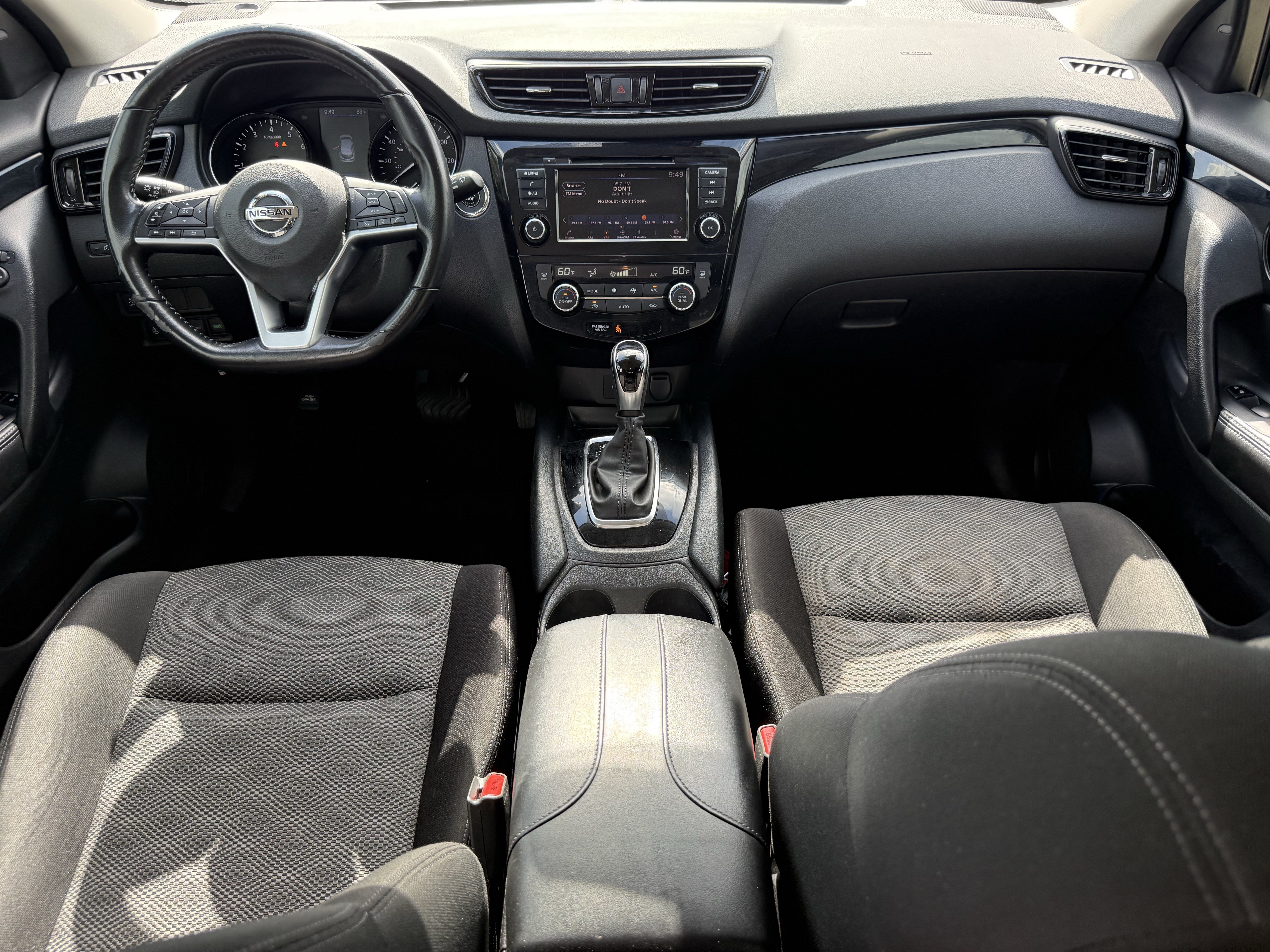 Used 2022 Nissan Rogue Sport SV FWD image 13
