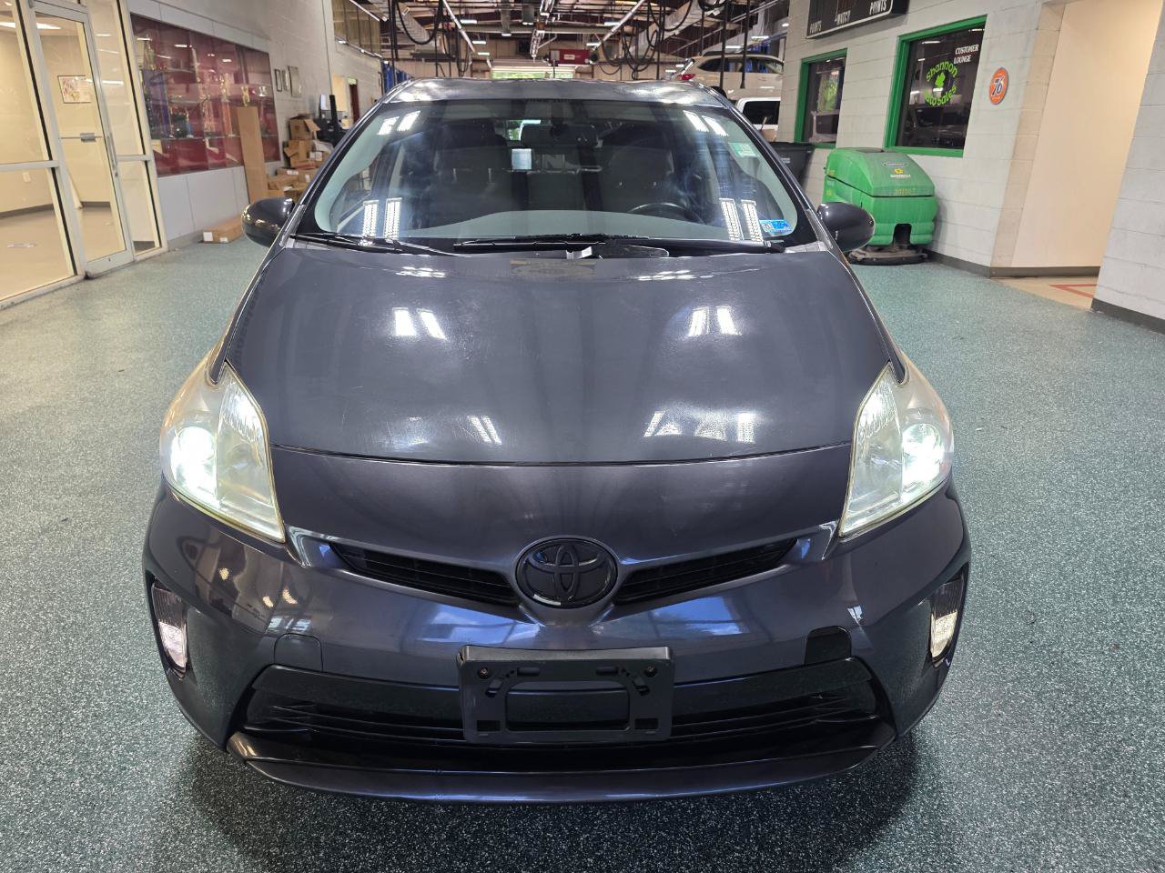 Used 2012 Toyota Prius Four FWD image 3