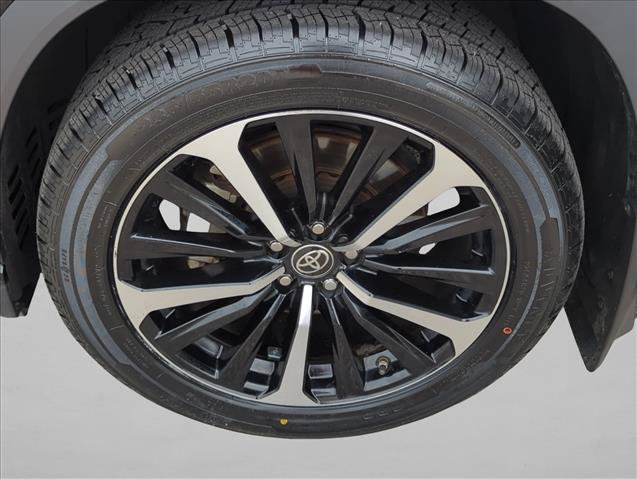 Used 2021 Toyota Highlander XSE FWD image 25