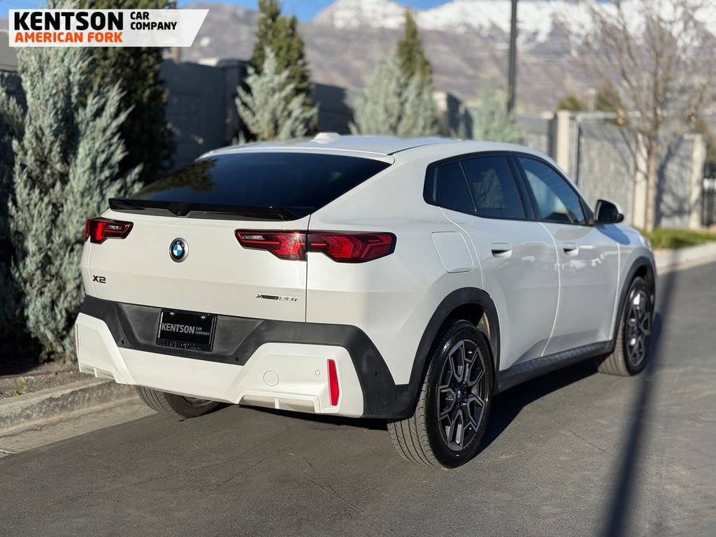 Used 2026 BMW X2 xDrive28i image 9