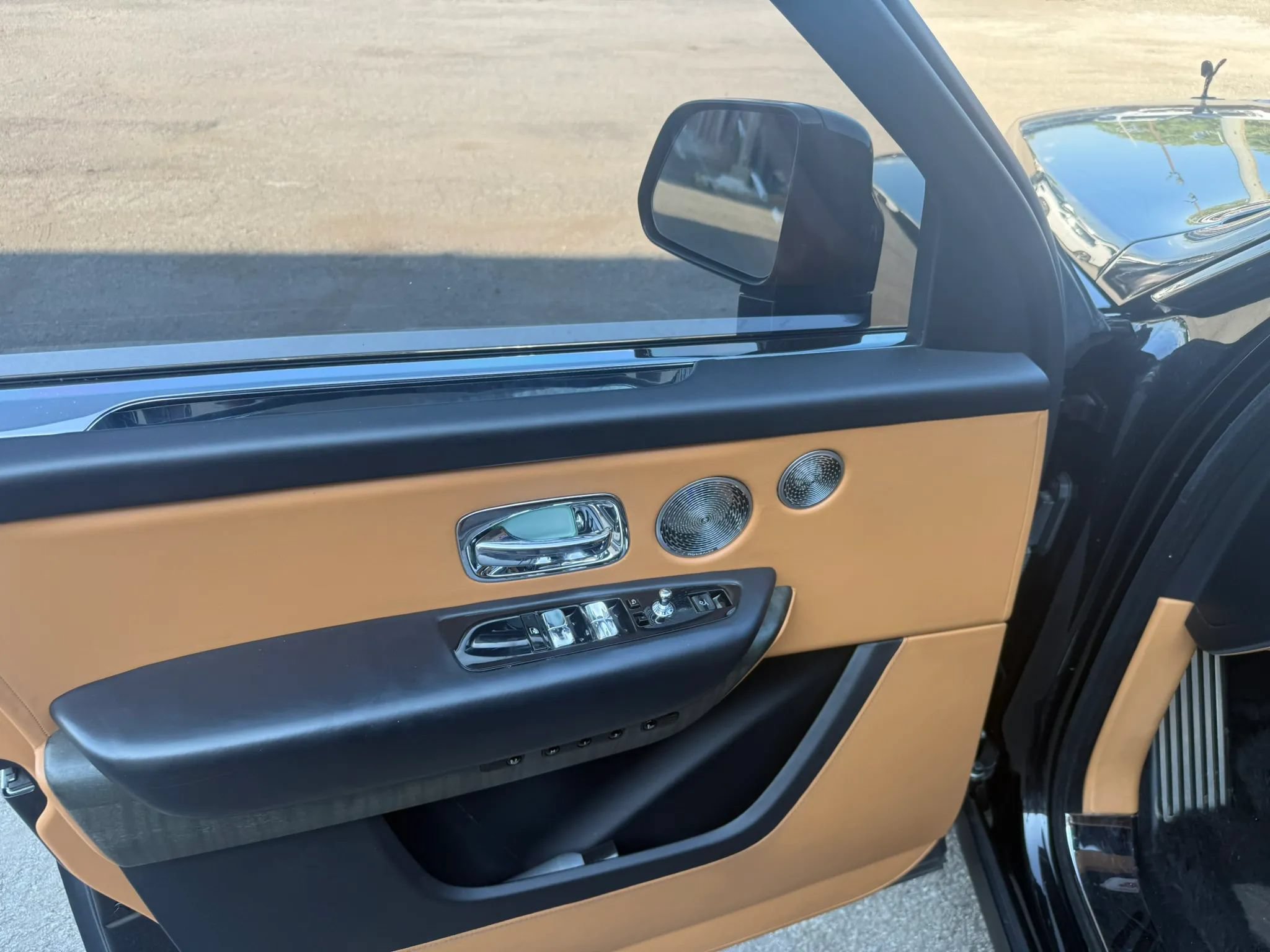 Used 2019 Rolls-Royce Cullinan AWD/4WD image 29