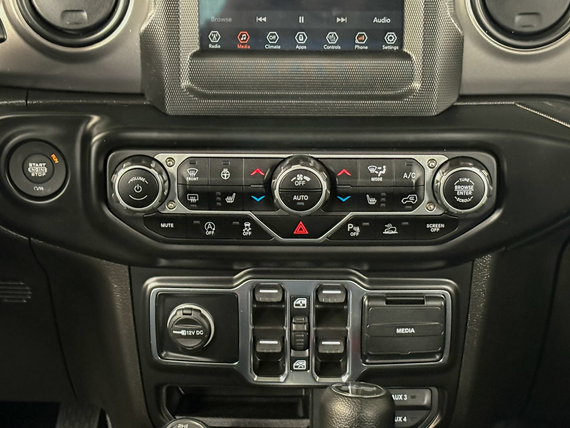 Used 2022 Jeep Wrangler Unlimited Sport AWD/4WD image 10