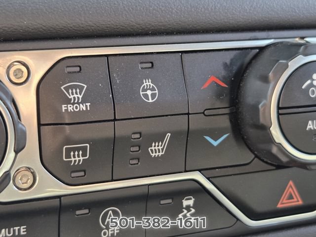 Used 2024 Jeep Wrangler Rubicon w/ Convenience Group AWD/4WD image 21