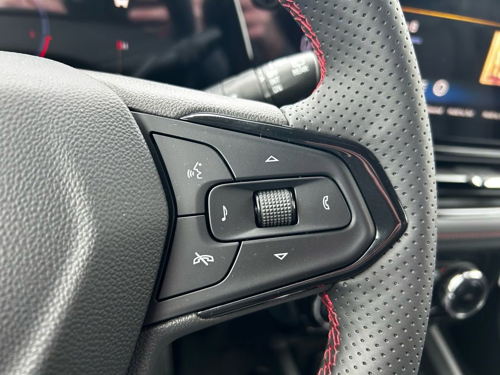 Used 2026 Chevrolet TrailBlazer RS w/ Convenience Package AWD/4WD image 11