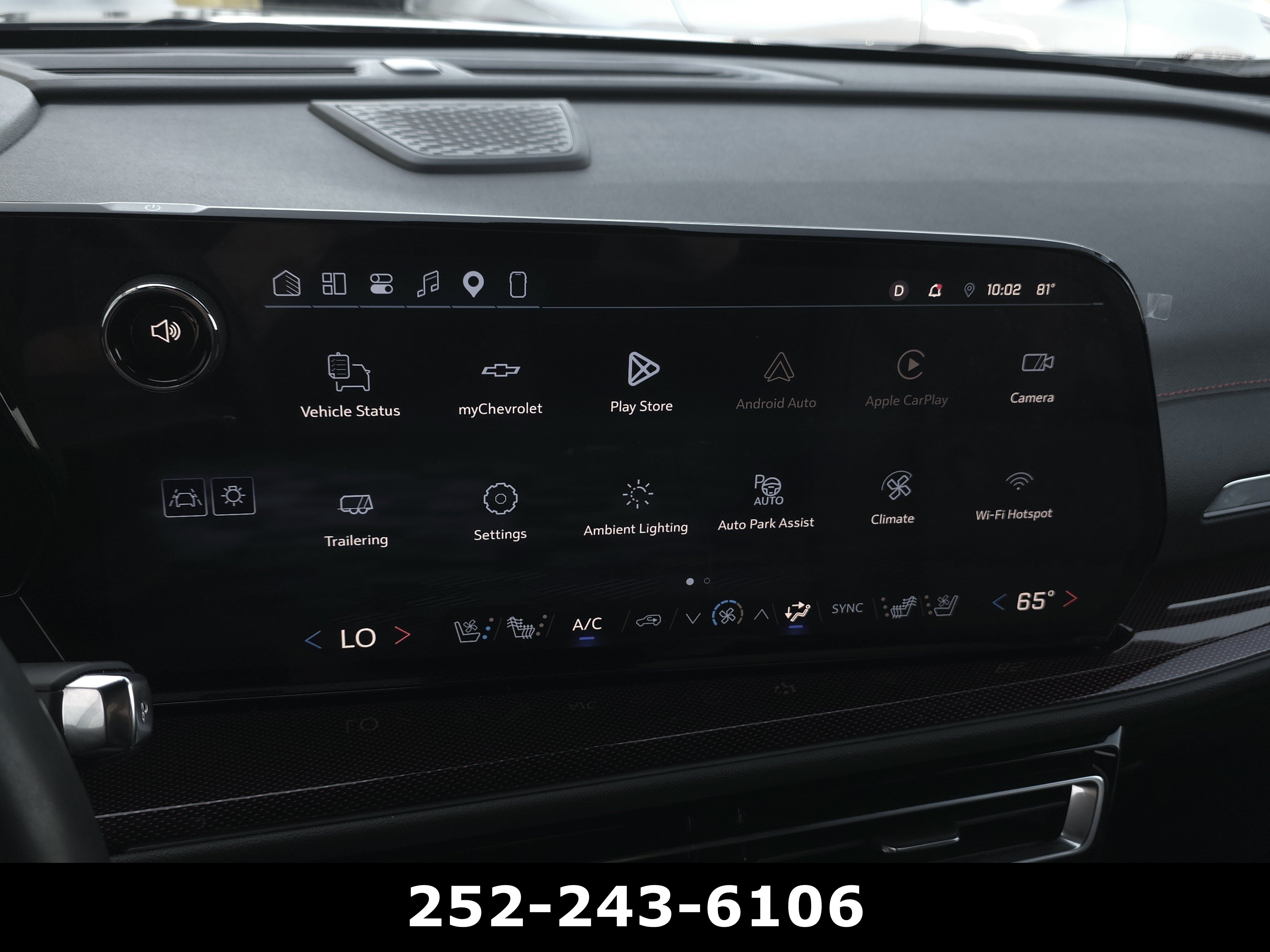 Used 2026 Chevrolet Traverse RS FWD image 19