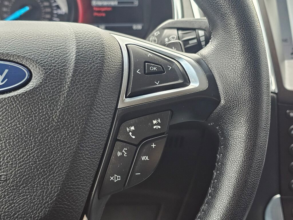 Certified 2019 Ford Edge Titanium w/ Equipment Group 301A AWD/4WD image 21