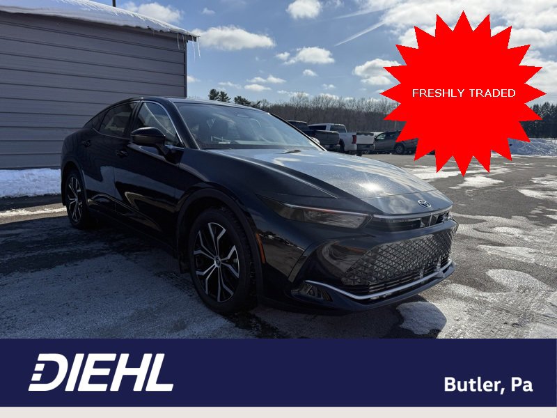 Certified 2025 Toyota Crown XLE image 1