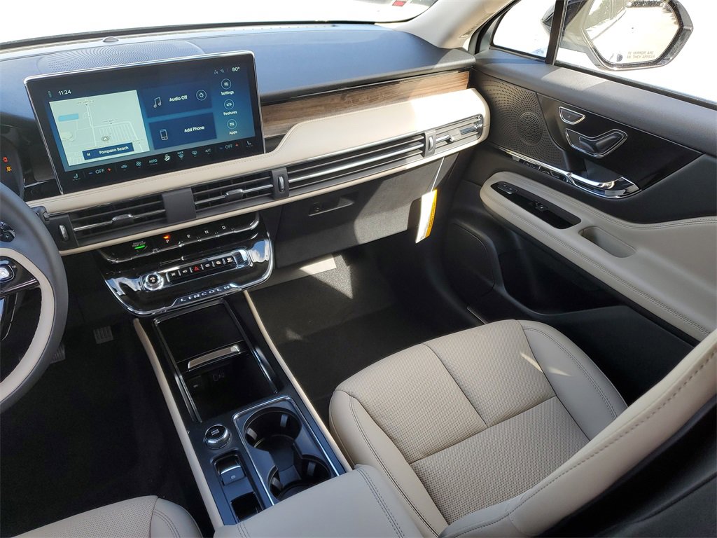 New 2026 Lincoln Corsair Grand Touring image 17