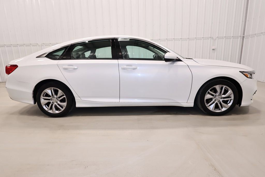 Used 2019 Honda Accord LX image 2