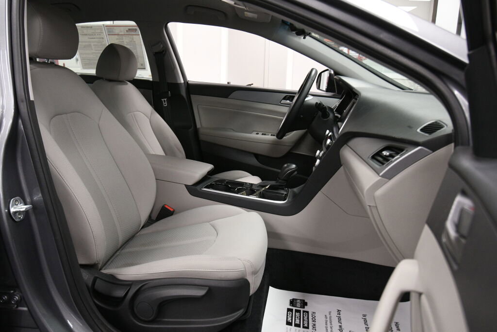 Used 2018 Hyundai Sonata SEL w/ Cargo Package image 25