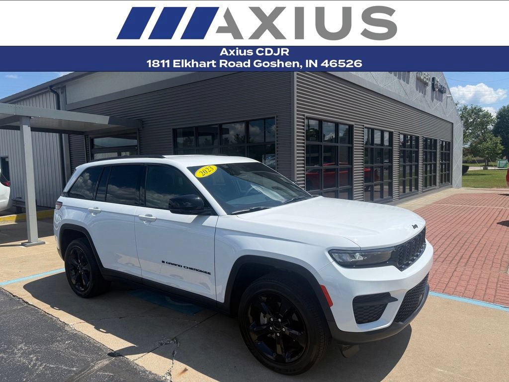 Used 2023 Jeep Grand Cherokee Altitude