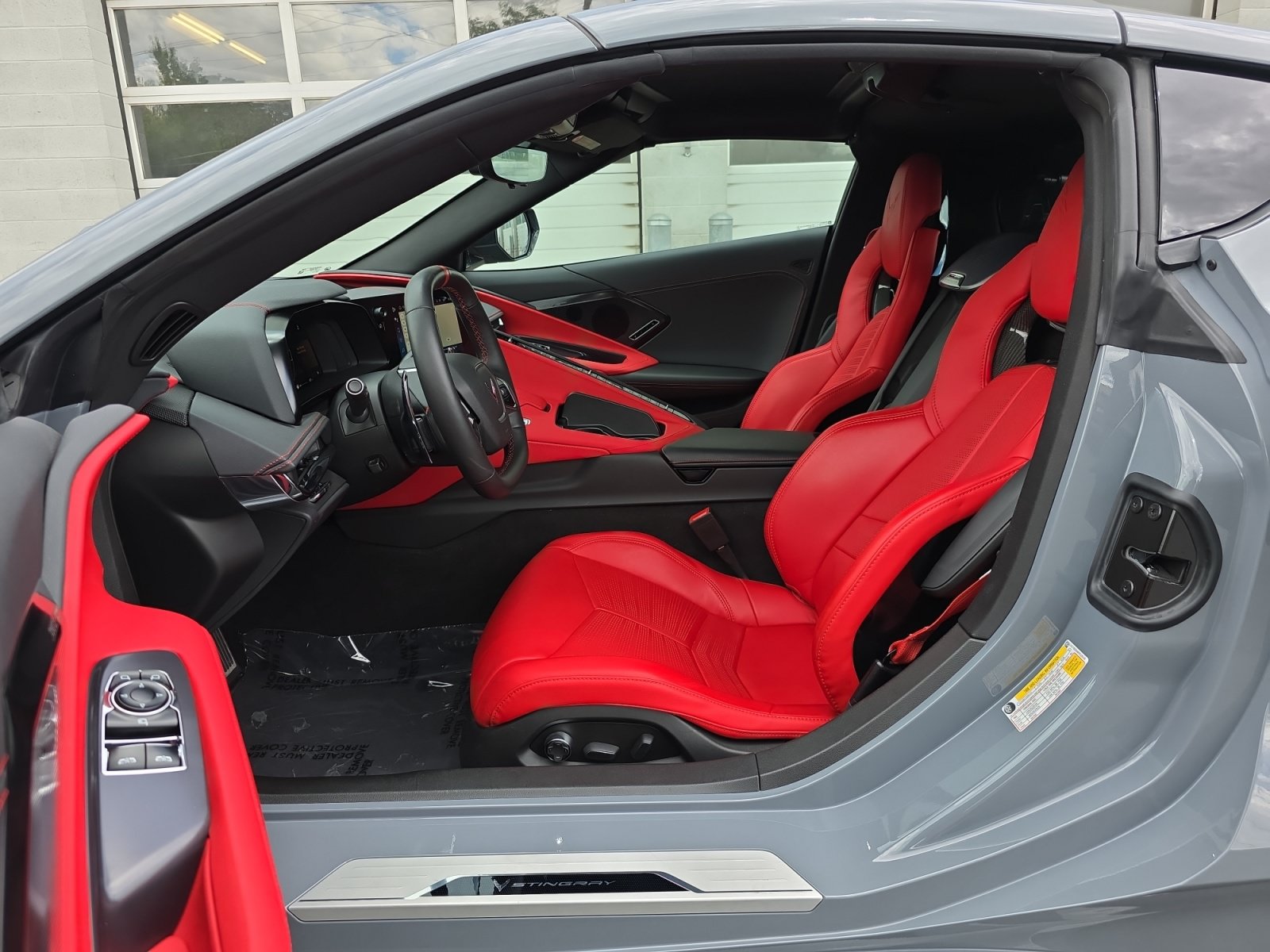 Used 2024 Chevrolet Corvette Stingray Preferred Cpe w/ Z51 Performance Package RWD image 11