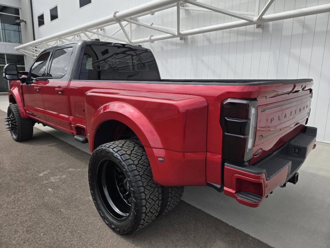 Used 2024 Ford F450 Platinum AWD/4WD image 8