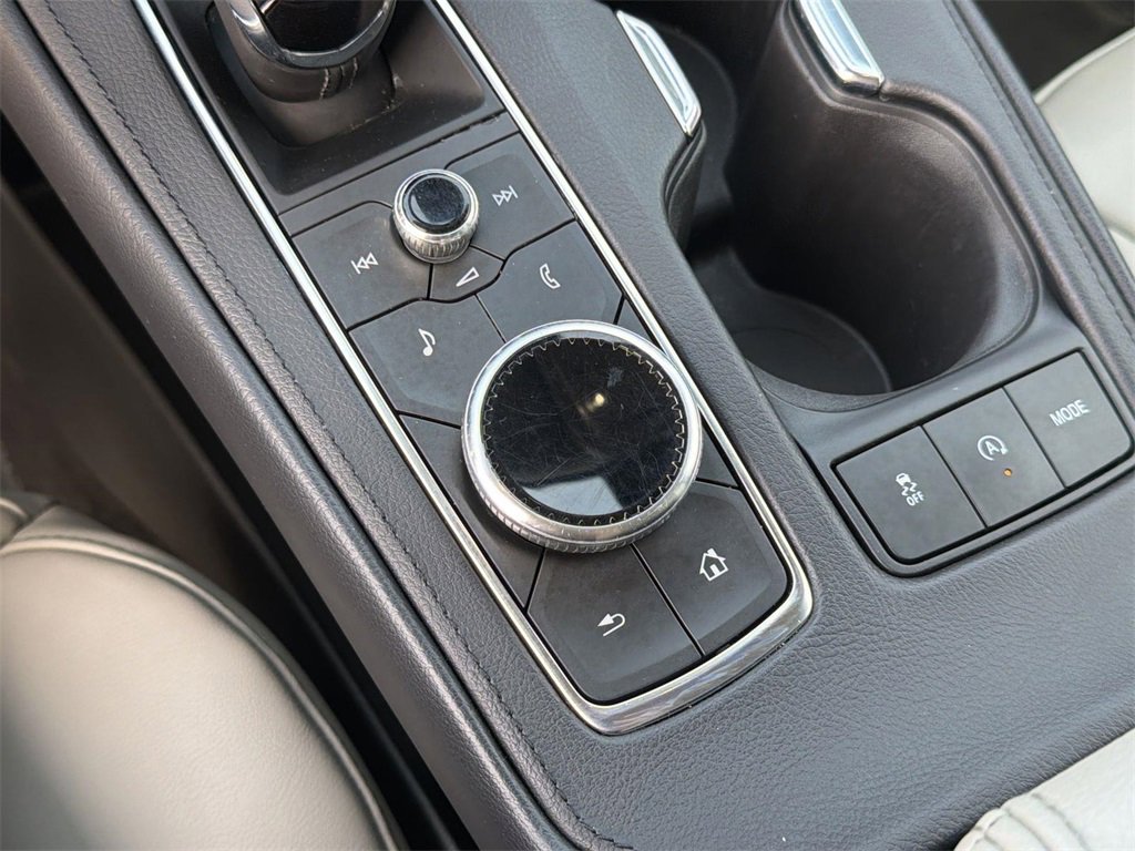 Certified 2023 Cadillac XT4 Premium Luxury image 17