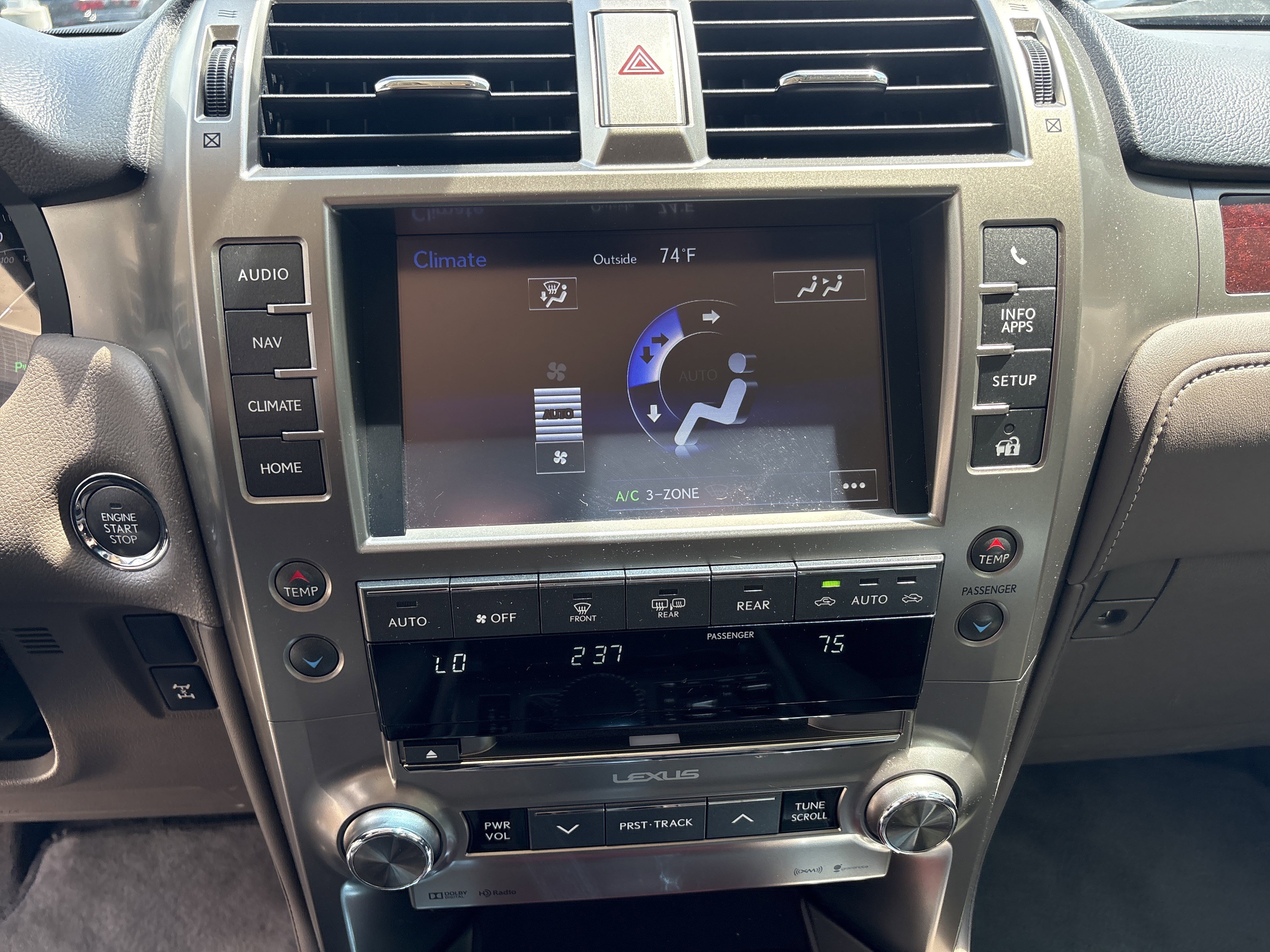 Used 2014 Lexus GX 460 w/ Premium Package AWD/4WD image 23