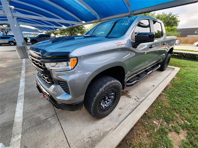 Used 2024 Chevrolet Silverado 1500 LT Trail Boss w/ Convenience Package II AWD/4WD image 3