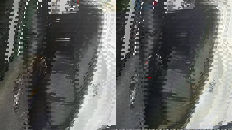 Used 2016 Dodge Charger SE w/ Sport Appearance Group image 18