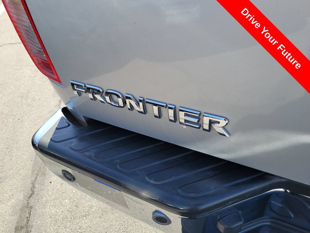 Used 2015 Nissan Frontier SV AWD/4WD image 15