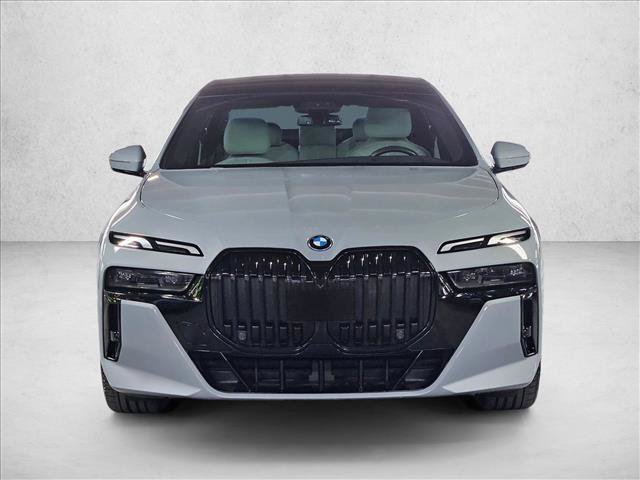 Certified 2023 BMW i7 xDrive60 AWD/4WD image 2