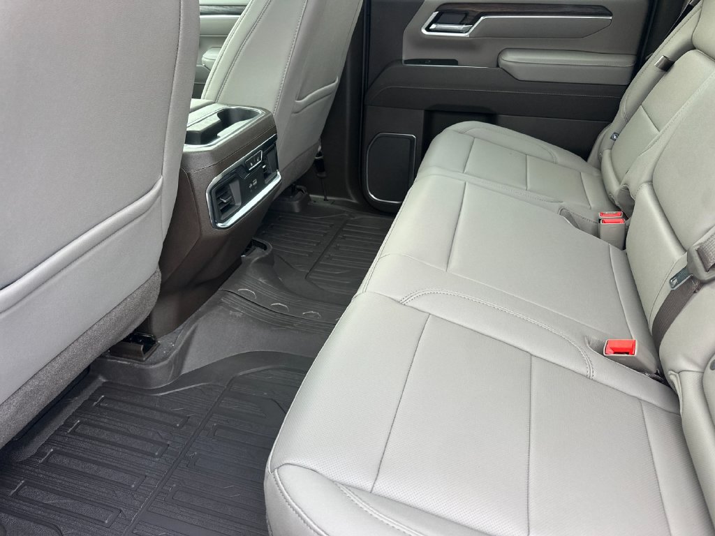 New 2026 GMC Sierra 2500 SLT w/ SLT Premium Package AWD/4WD image 12
