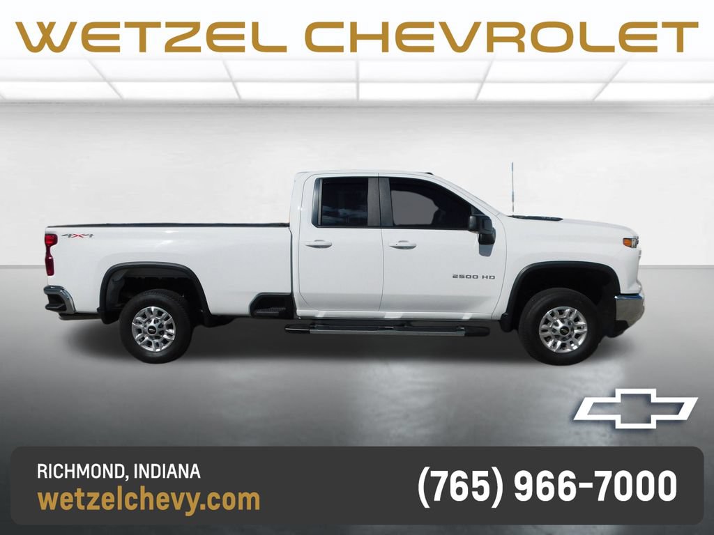 Used 2024 Chevrolet Silverado 2500 LT w/ Convenience Package AWD/4WD image 2