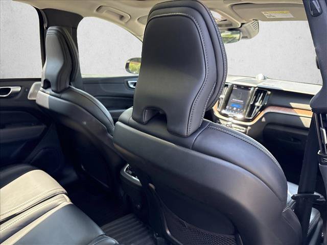 Used 2024 Volvo XC60 B5 Ultimate w/ Protection Package Premier AWD/4WD image 23